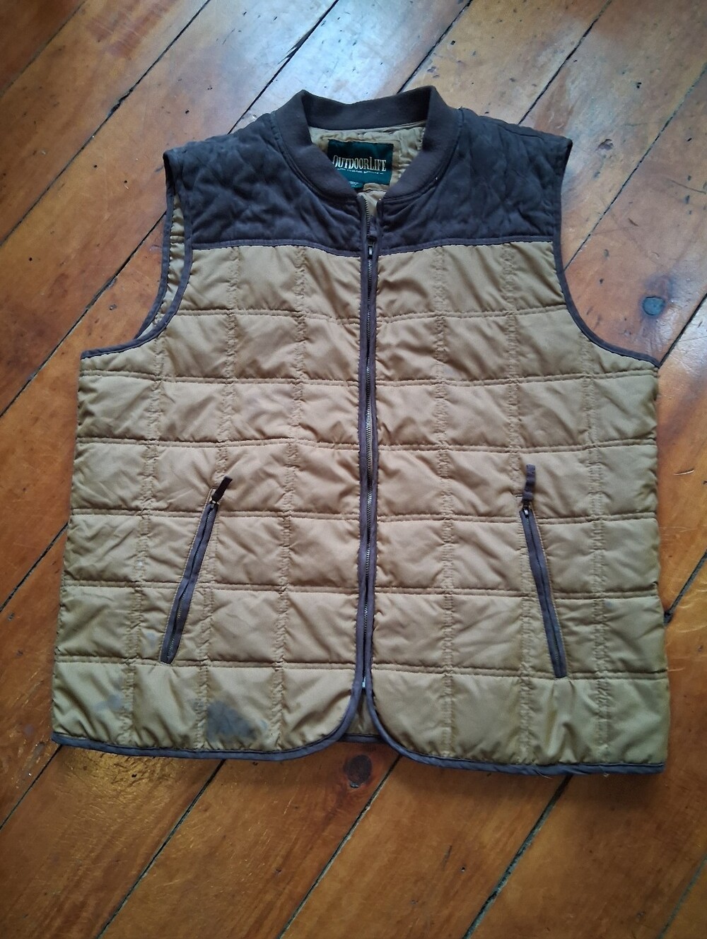 Outdoor Life Quilted Tan Vest with Brown Accents - Picture 1 of 3